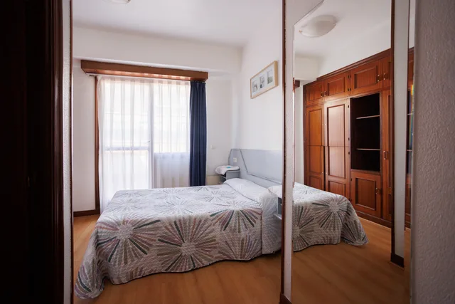 غرفة بسرير مزدوج بحمام خاص، Moon Hostel Bio 2/3