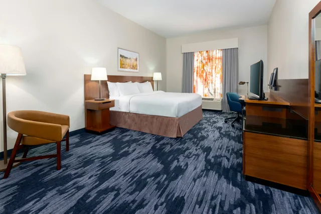 غرفة بسرير كينج، Fairfield Inn & Suites Clearwater 2/6
