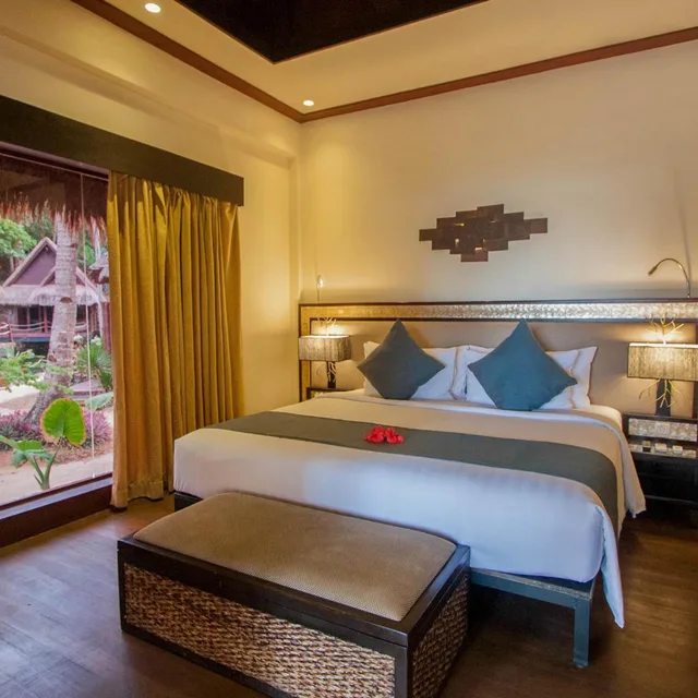 Beach View Villa, Cauayan Boutique Private Island 1/8