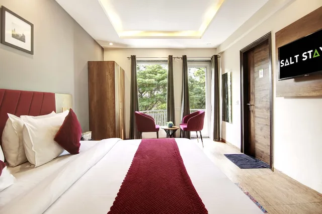 غرفة سوبيريور بسرير مزدوج بشرفة، Saltstayz Hotel Huda City Center 3/7