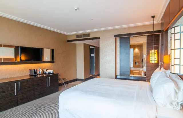غرفة تنفيذية بسرير كينج، Hilton Baku 1/4