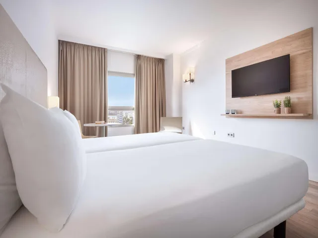 غرفة قياسية بسرير مزدوج، Hotel Melilla Puerto, Affiliated by Melia 9/10