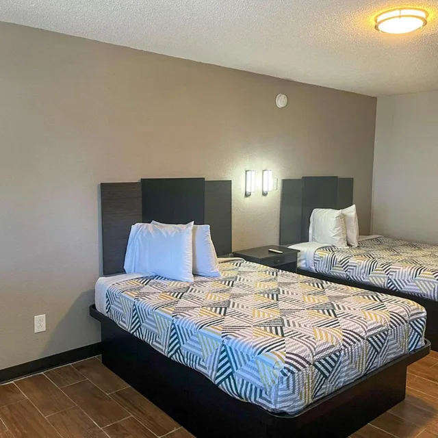 غرفة رباعية لذوي الإعاقة، Motel6 Hurricane, WV 1/4