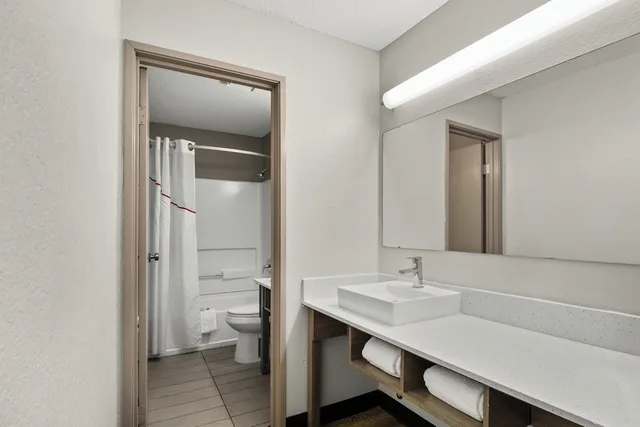 Standard, 2 Queen Beds, Red Roof Plus Belleville 5/5