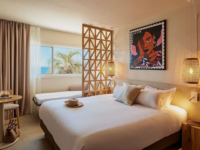 Privilege, Double Bed, Sea View, Mercure St Raphael Centre Plage 4/10