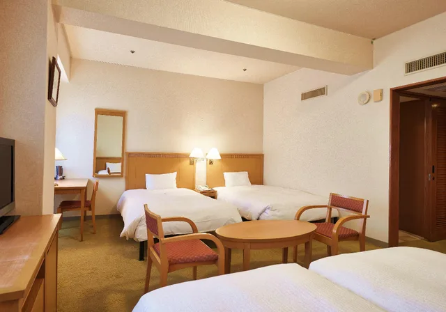Pacific, Deluxe, Twin Beds، Pacific Hotel Okinawa 1/3