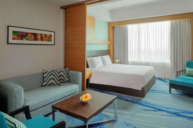 جناح جونيور مع دخول صالة النادي، Radisson Blu Hotel Cebu 3/5
