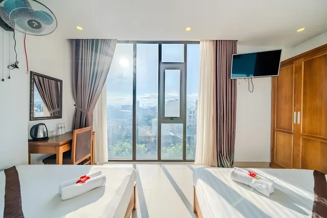 غرفة عائلية بسريرين مزدوجين، New Sky Hotel 2/2