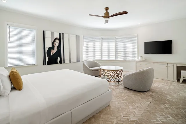 غرفة جونيور بسرير كينج، Cardozo South Beach 1/3
