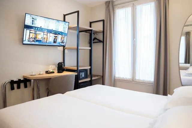 غرفة قياسية بسريرين منفصلين، Hôtel Verlain 9/10