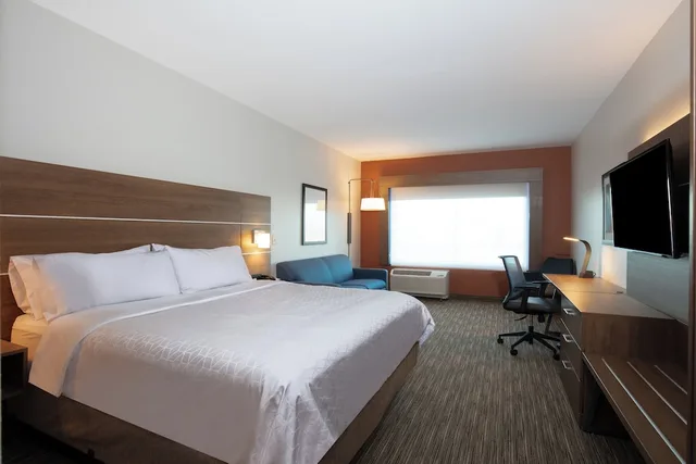 جناح بسرير كينج لذوي الإعاقة، Holiday Inn Express & Suites Beloit 1/4