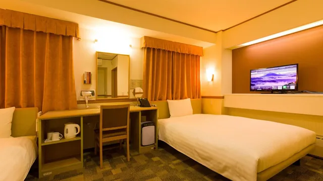 غرفة بسريرين منفصلين لذوي الإعاقة، Toyoko Inn Atami Ekimae 3/8