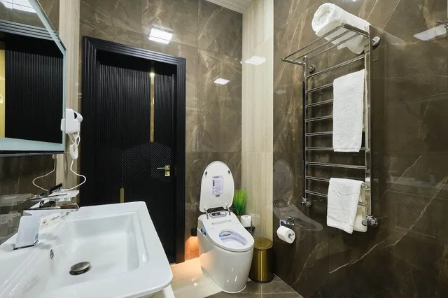 غرفة فاخرة بسرير كينج، East Star Hotel 4/5