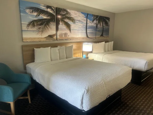 غرفة بزنس ديلوكس بسريرين كوين، Days Inn by Wyndham Port Charlotte/Punta Gorda 3/10