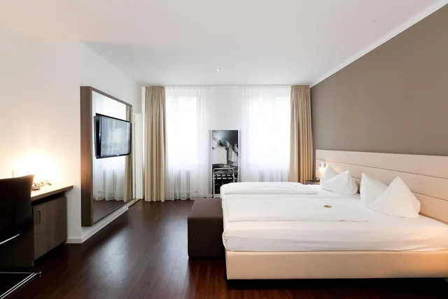 غرفة ثلاثية بسرير فردي، MANHATTAN HOTEL 6/10