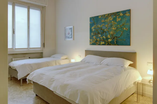 شقة كبيرة بسرير مزدوج بغرفة نوم واحدة مع أريكة، Milan Apartment Rental 1/7