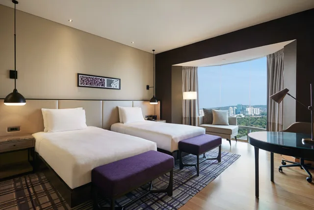 غرفة تنفيذية بسرير فردي بإطلالة على المدينة، Hilton Kuala Lumpur 1/4