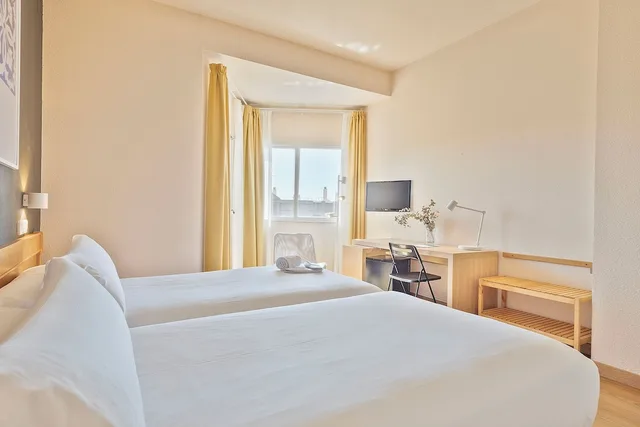 غرفة قياسية بسريرين منفصلين، Hotel TRH La Motilla 1/5