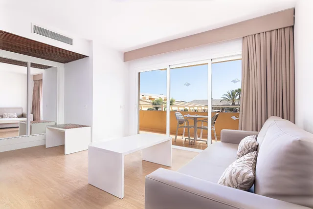 غرفة بإطلالة على المسبح مفردة بسرير كوين، Hotel Arena Suite - Adults Only 3/10