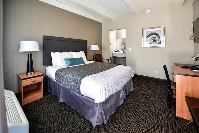 غرفة ديلوكس بسرير مزدوج، City Center Inn and Suites 1/1