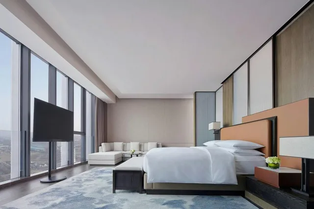 1 Bedroom, Vice President, Suite, King Bed, City View, Club Lounge Access, High Floor، Liyang Marriott Hotel 1/2