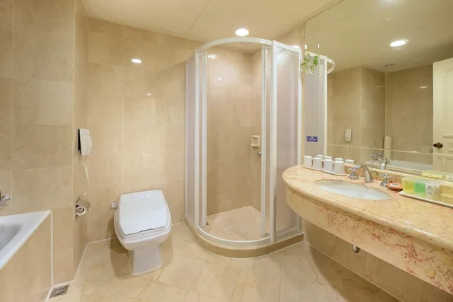 غرفة كلاسيكية رباعية بسريرين مزدوجين، Le Midi Hotel Chitou 7/7