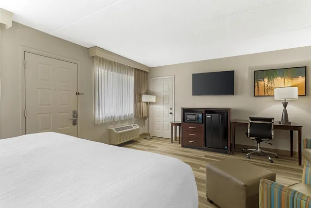 غرفة قياسية كبيرة بسرير كينج، Best Western Inn of Palatka 4/10