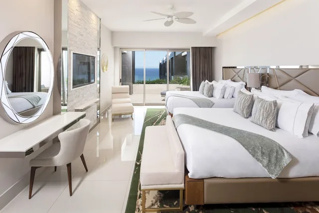 3 Bedrooms, Loft, 2 King Beds, 2 Queen Beds, Ocean View, Garza Blanca Resort Spa Los Cabos 4/9