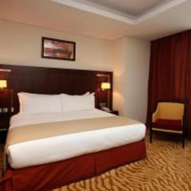 Standard, King Bed, with View, Holiday Inn Olaya 2/10