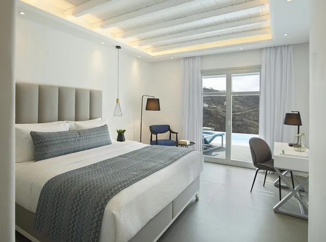 Deluxe, King Bed, Sea View, Shared Pool، Epic Blue Suites & Villas 1/2