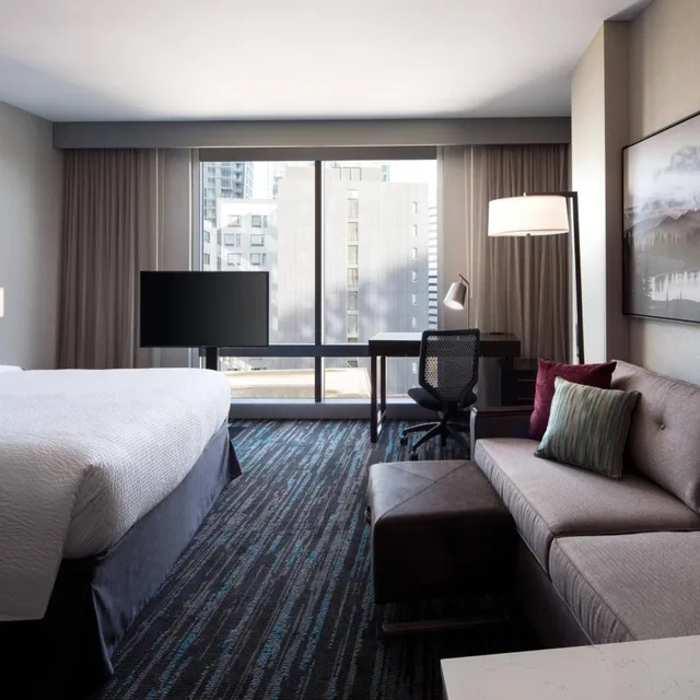 جناح استوديو بسرير كوين مع أريكة لذوي الإعاقة، RESIDENCE INN SEATTLE DOWNTOWN/CONVENTION CENTER 2/7