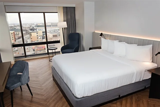 غرفة بسرير كينج، Radisson Blu Hotel Fargo 2/5