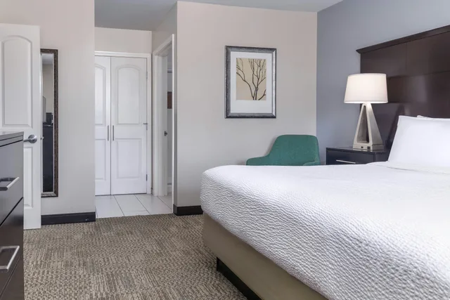 جناح بسريرين مزدوجين بغرفتي نوم، Staybridge Suites Corona South 3/10
