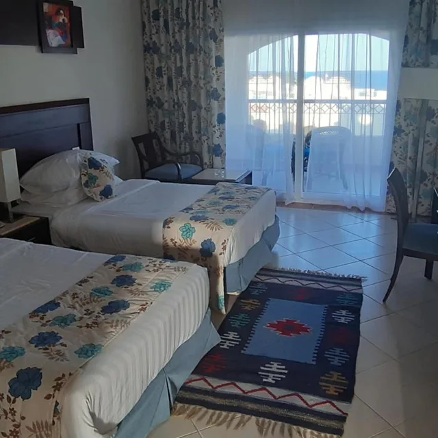 Room, Double Bed, Side Sea View، Concorde Moreen Beach Resort & Spa - All Inclusive 3/10