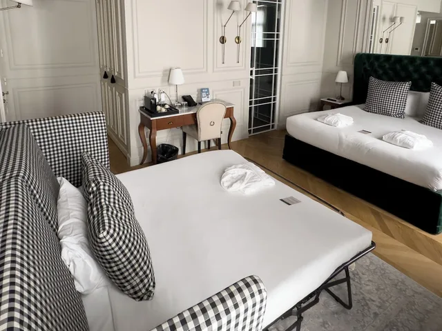 غرفة ديلوكس بسريرين منفصلين وسرير كوين بإطلالة، Matilde Boutique Hotel, WorldHotels Elite 7/9