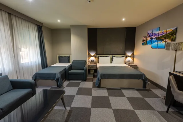 Room, 3 Beds, Tryp By Wyndham Istanbul Sancaktepe 5/9