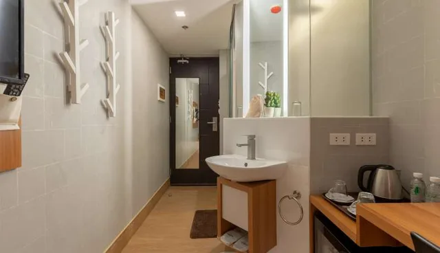 Premium, No Window، Selah Pods Hotel Manila 2/2