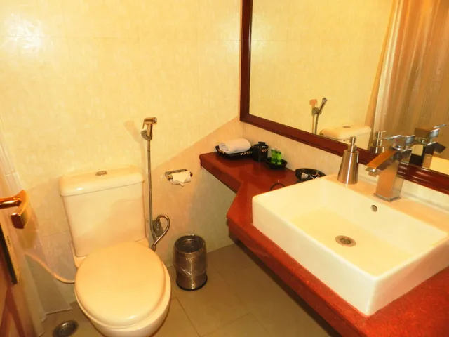 غرفة بريميوم بسرير كينج، Tavisha Villa Gurgaon 6/8