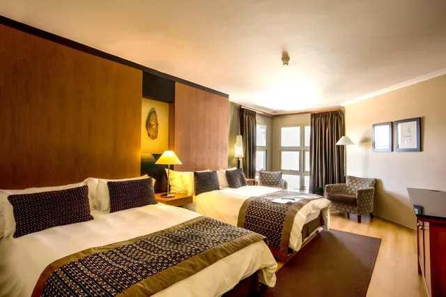 Superior, The Oasis Hotel 1/2