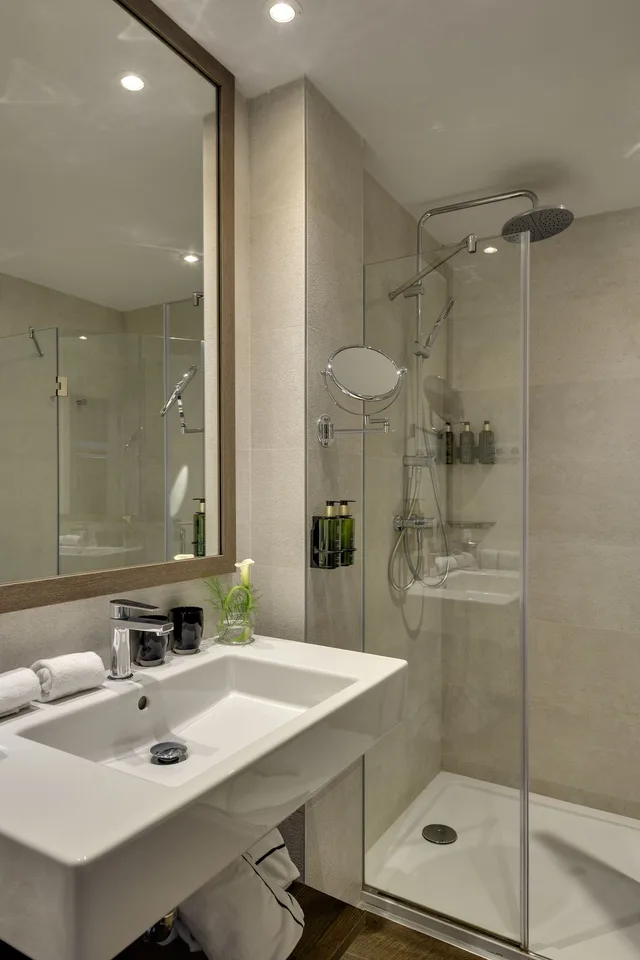 Supreme, Twin Beds، Melia Madrid Serrano 9/10