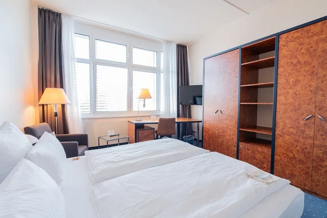 استوديو كومفورت بسرير كوين، Hotel Arkadia 1/5