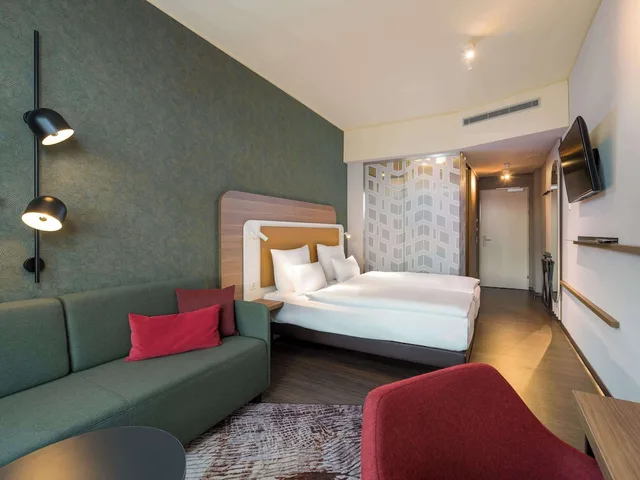 غرفة سوبيريور بسريرين منفصلين، Mercure Zurich City 1/10