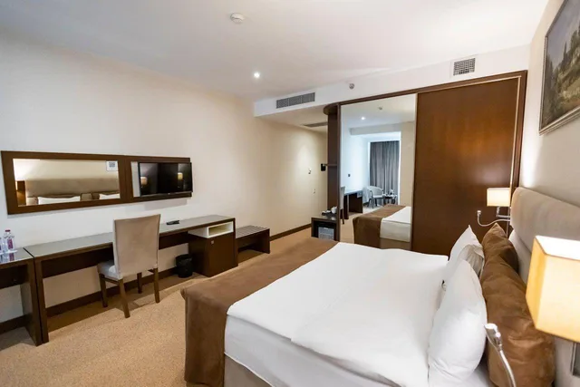غرفة ديلوكس ثلاثية، Diamond Hotel Baku 1/1