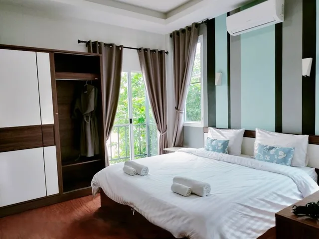 3 Bedrooms, Connecting, Pool, 7 Bedrooms, Villa, 1 Queen and 3 Single Beds، Villa Rajapruek 9/10