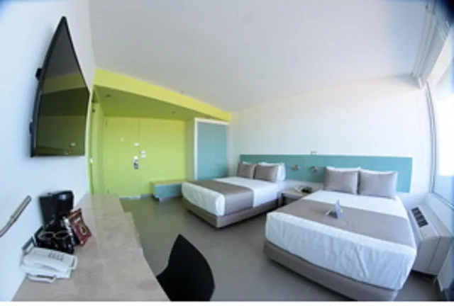 غرفة تنفيذية بإطلالة على الشاطئ، Hotel Punta Azul 1/1