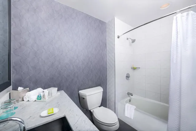 غرفة كلاسيكية بسرير كينج، Le Meridien Atlanta Perimeter 8/10