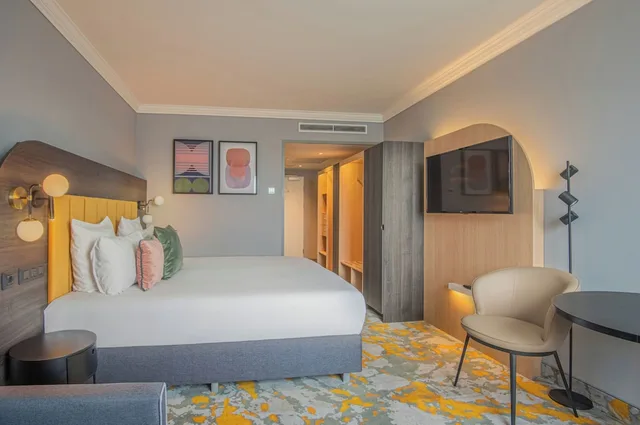 Premium, Queen Bed, Castrum Hotel Szekesfehervar 2/3
