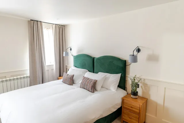 غرفة سوبيريور بسرير مزدوج، Brooks Hotel Edinburgh 5/8