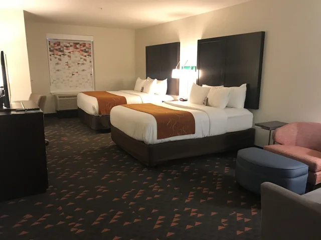 غرفة بسريرين كوين، Comfort Suites Corvallis 2/4