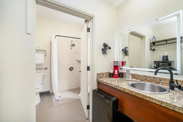 غرفة بسرير كينج لذوي الإعاقة، Urban Boutique Hotel 9/10